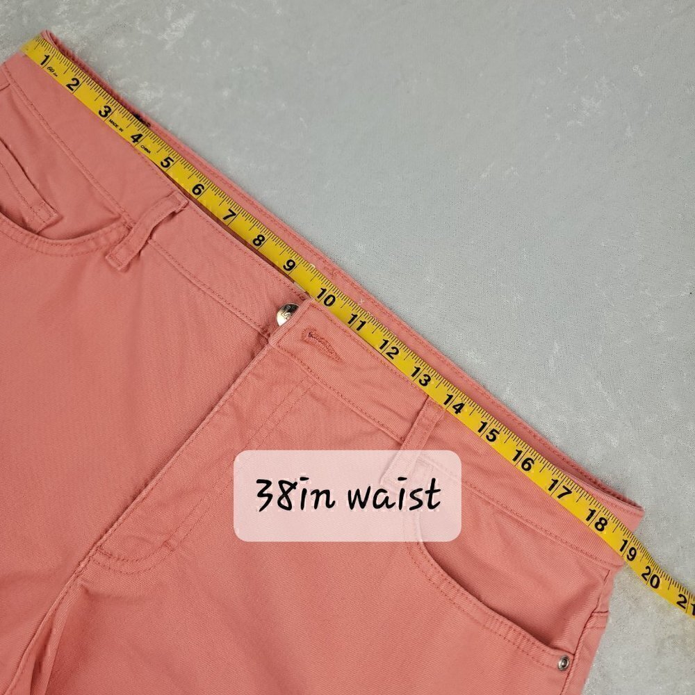 Lee Women's Cotton Blend Pink Mid Rise Regular Shorts Size 18 - Picture 4 of 8